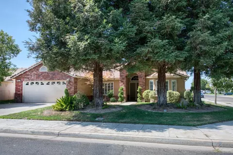 226 Makenna Dr, Madera, CA 93637