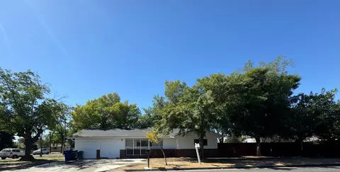 439 E San Ramon Ave E, Fresno, CA 93710