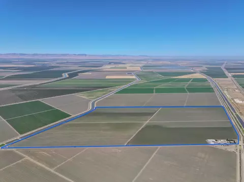 10925 N Dos Palos Rd, Firebaugh, CA 93622