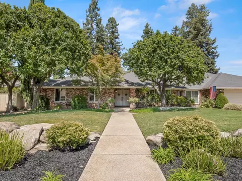 3566 W Spruce Ave, Fresno, CA 93711