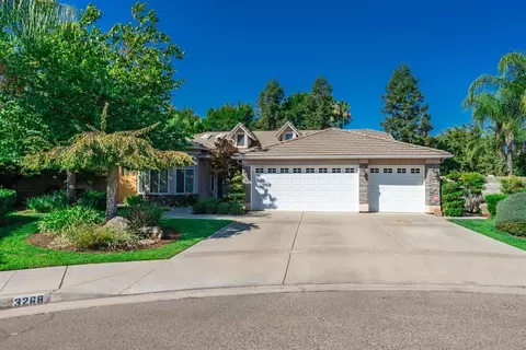 3268 Ashbury Ave, Madera, CA 93637