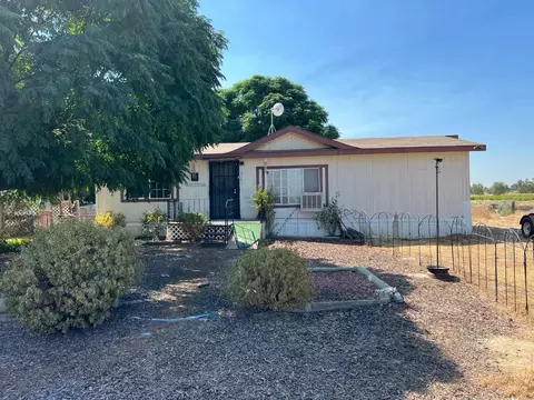 3161 E Huntsman Ave, Fresno, CA 93725