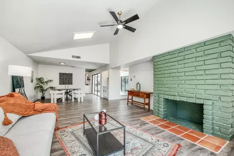 478 W Barstow Ave #101, Fresno, CA 93704