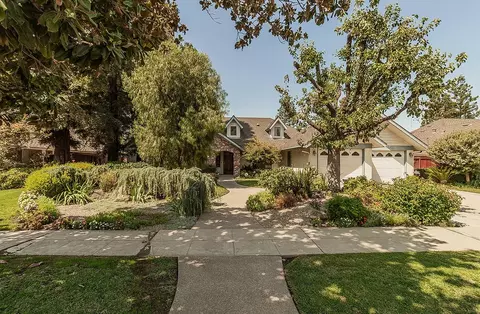 8311 N 6th St, Fresno, CA 93720
