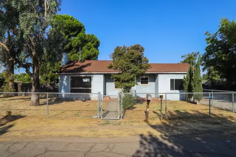 3505 N Price Ave, Fresno, CA 93726