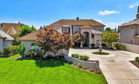 2697 W Lake Van Ness Cir, Fresno, CA 93711