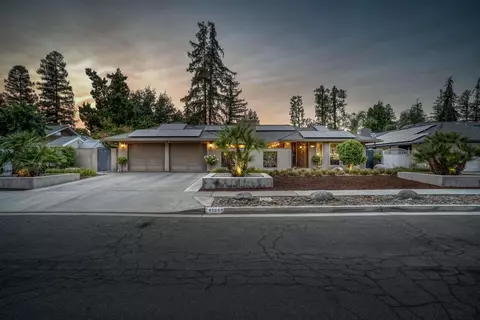 8733 N Fuller Ave, Fresno, CA 93720