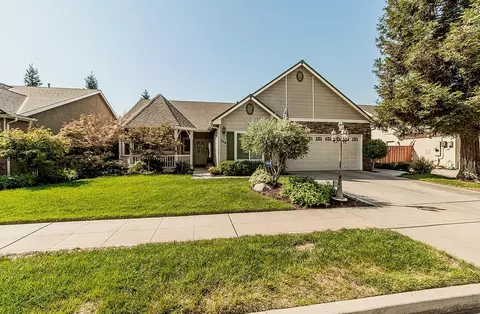 349 E Gibson Ave, Reedley, CA 93654