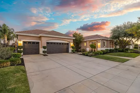 2760 Serena Ave, Clovis, CA 93619