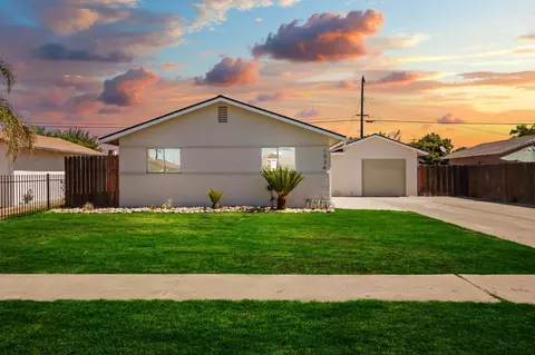 1534 Hayden Ave, Hanford, CA 93230