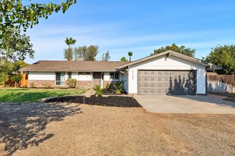 17153 Rodeo Dr, Madera, CA 93638