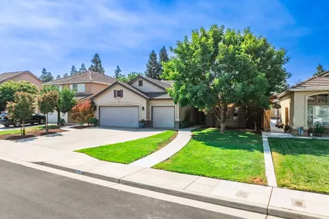 1936 Decatur Ave, Clovis, CA 93611