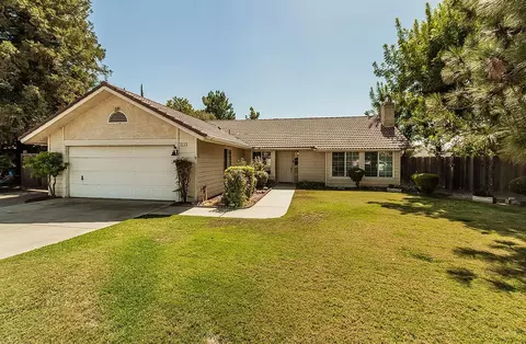 2616 Balsam, Madera, CA 93637