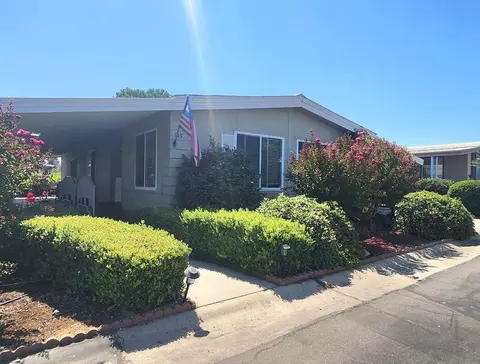 1300 W Olson Ave W #145, Reedley, CA 93654