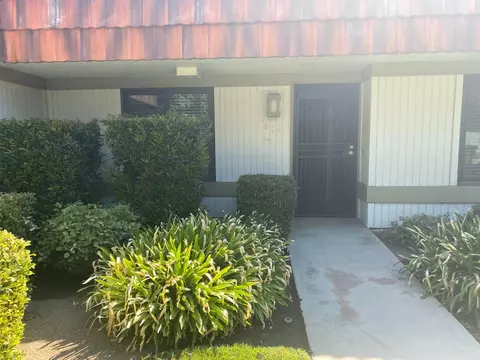 4912 N Sequoia Ave #101, Fresno, CA 93705