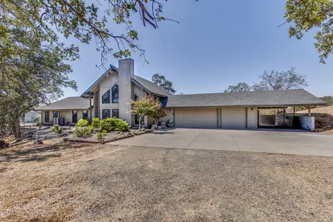 28845 Crystal Springs Ct, Coarsegold, CA 93614