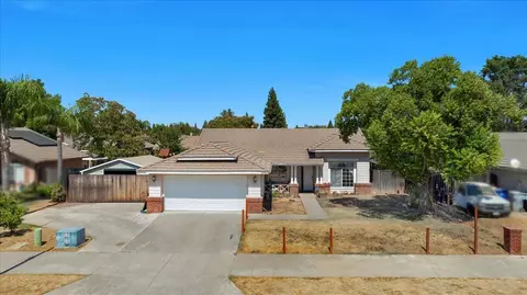 2869 San Jose, Clovis, CA 93611