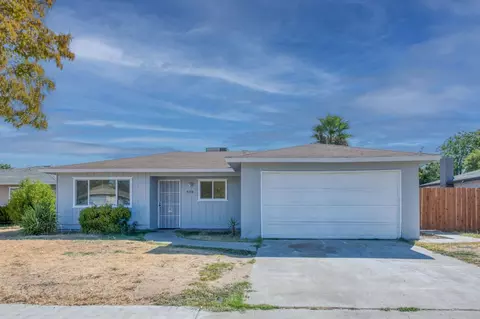 4244 N Prospect Ave, Fresno, CA 93722
