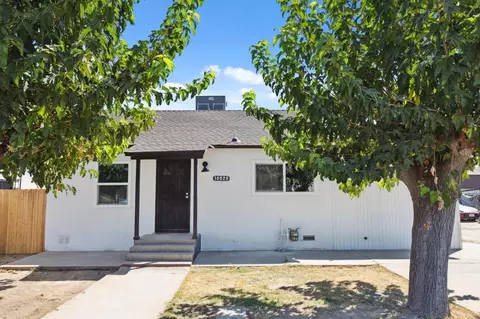 10929 Cedar St, Armona, CA 93202
