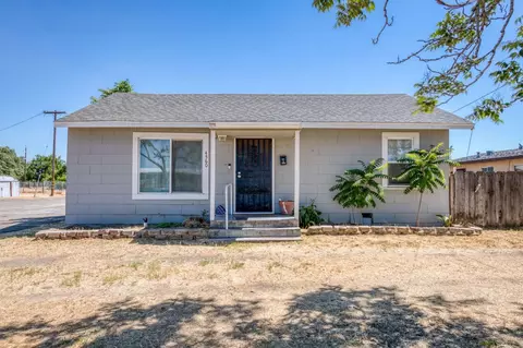 4560 E Hamilton Ave, Fresno, CA 93702