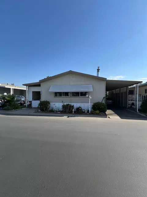 2706 W Ashlan Ave #227, Fresno, CA 93705