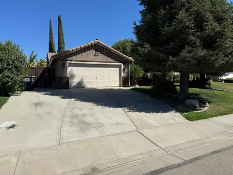 5340 W Asland Ct, Visalia, CA 93277