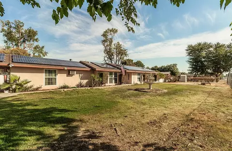 2566 N Temperance Ave, Fresno, CA 93727
