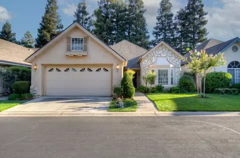 3061 W Silverhill Ln, Fresno, CA 93711