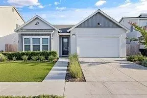 231 E Taylor, Visalia, CA 93291