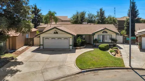 6045 W Fir Ave, Fresno, CA 93722