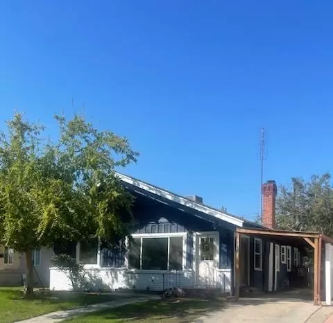 725 S 3rd St, Kerman, CA 93630