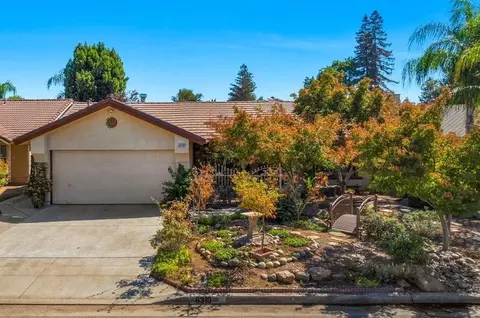6310 N Gilroy Ave, Fresno, CA 93722