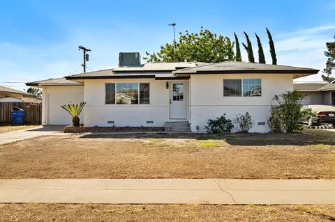 4061 N Ila Ave, Fresno, CA 93705