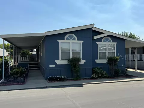 1551 6th Avenue Dr #134, Kingsburg, CA 93631