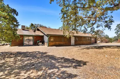46183 Butternut Ln, Squaw Valley, CA 93675