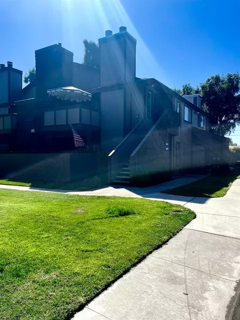 1151 S Chestnut Ave #176, Fresno, CA 93702