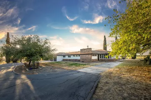 22555 W Lincoln Ave, San Joaquin, CA 93660