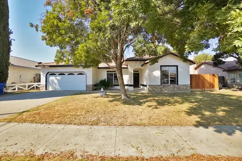 1133 Cousins Ct, Lemoore, CA 93245