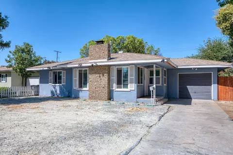 4225 E Brentwood Ave, Fresno, CA 93703