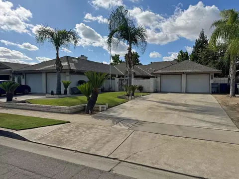341 W Warner Ave #A-B, Fresno, CA 93704