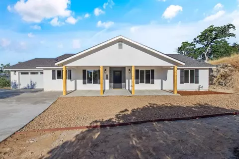 28732 Copper Creek Dr, Coarsegold, CA 93614