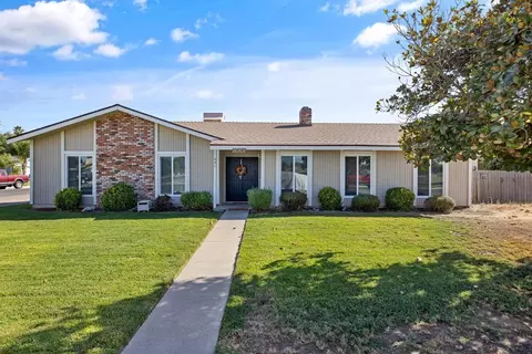 491 Davis Pl, Lemoore, CA 93245