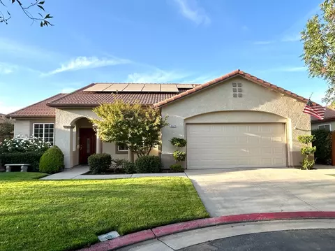2449 E Marquise Ct, Fresno, CA 93720