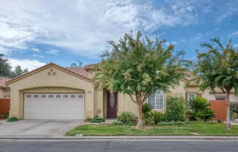 2404 E Marquise Ct, Fresno, CA 93720