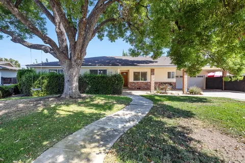 236 W San Madele Ave, Fresno, CA 93704