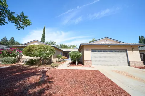2060 W Los Altos Ave, Fresno, CA 93711