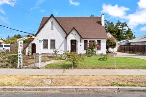 1294 N Calaveras St, Fresno, CA 93728