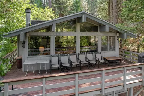 41945 Black Oak Way, Shaver Lake, CA 93664