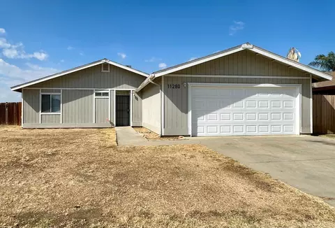 11280 Alvin St, Armona, CA 93202
