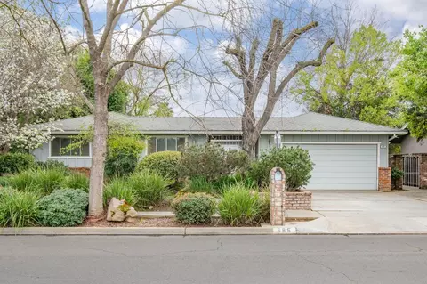 685 W Palo Alto Ave, Fresno, CA 93704